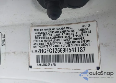 2009 Honda Civic Lx z USA, uszkodzony, nr VIN 2HGFG12669H541187